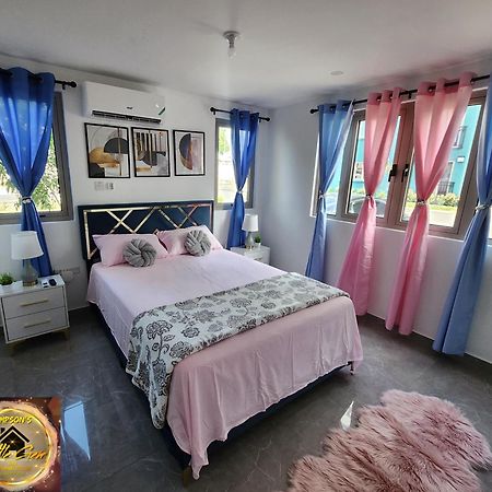 Simpson'S Little Gem Apartman Kingston Kültér fotó