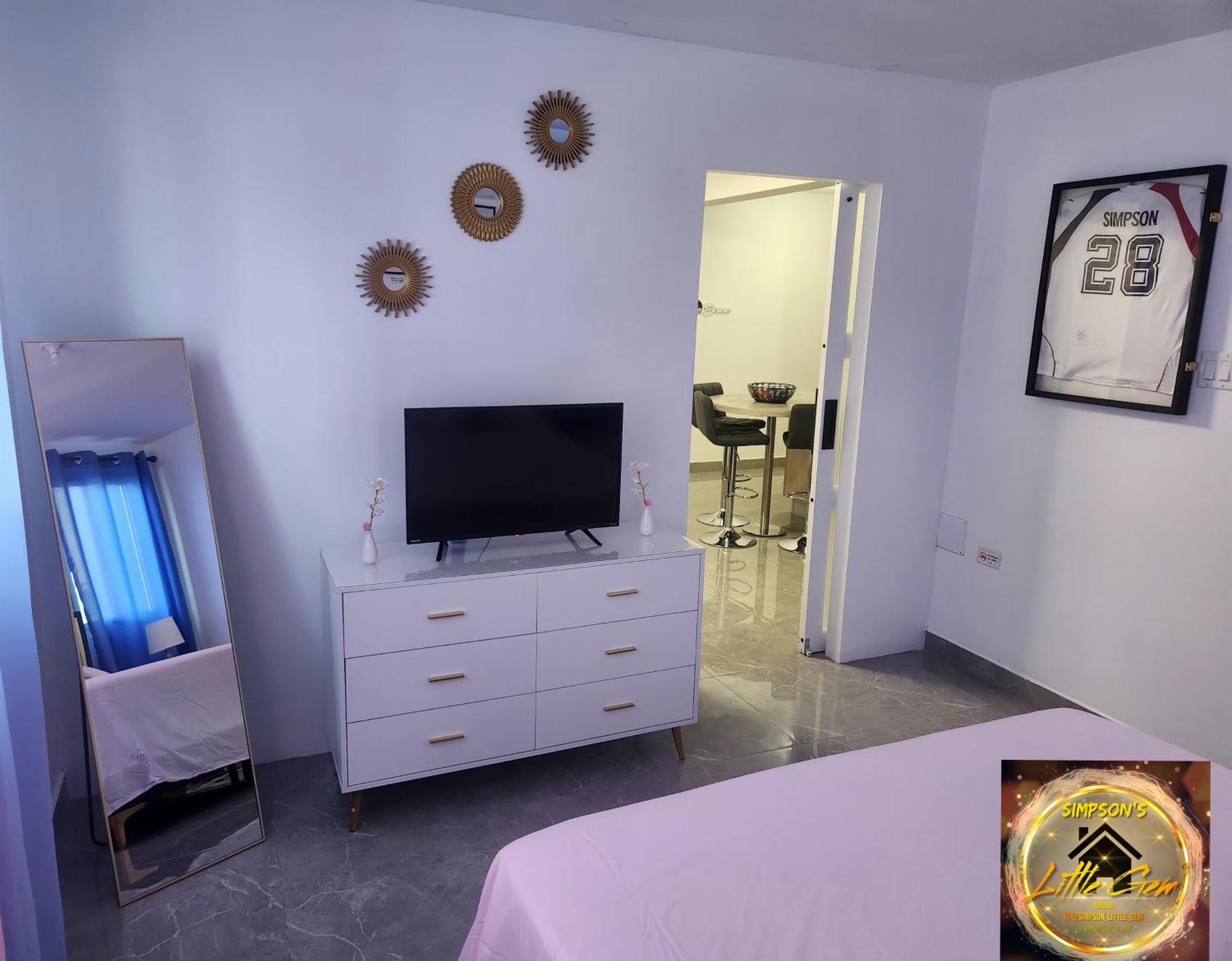 Simpson'S Little Gem Apartman Kingston Kültér fotó