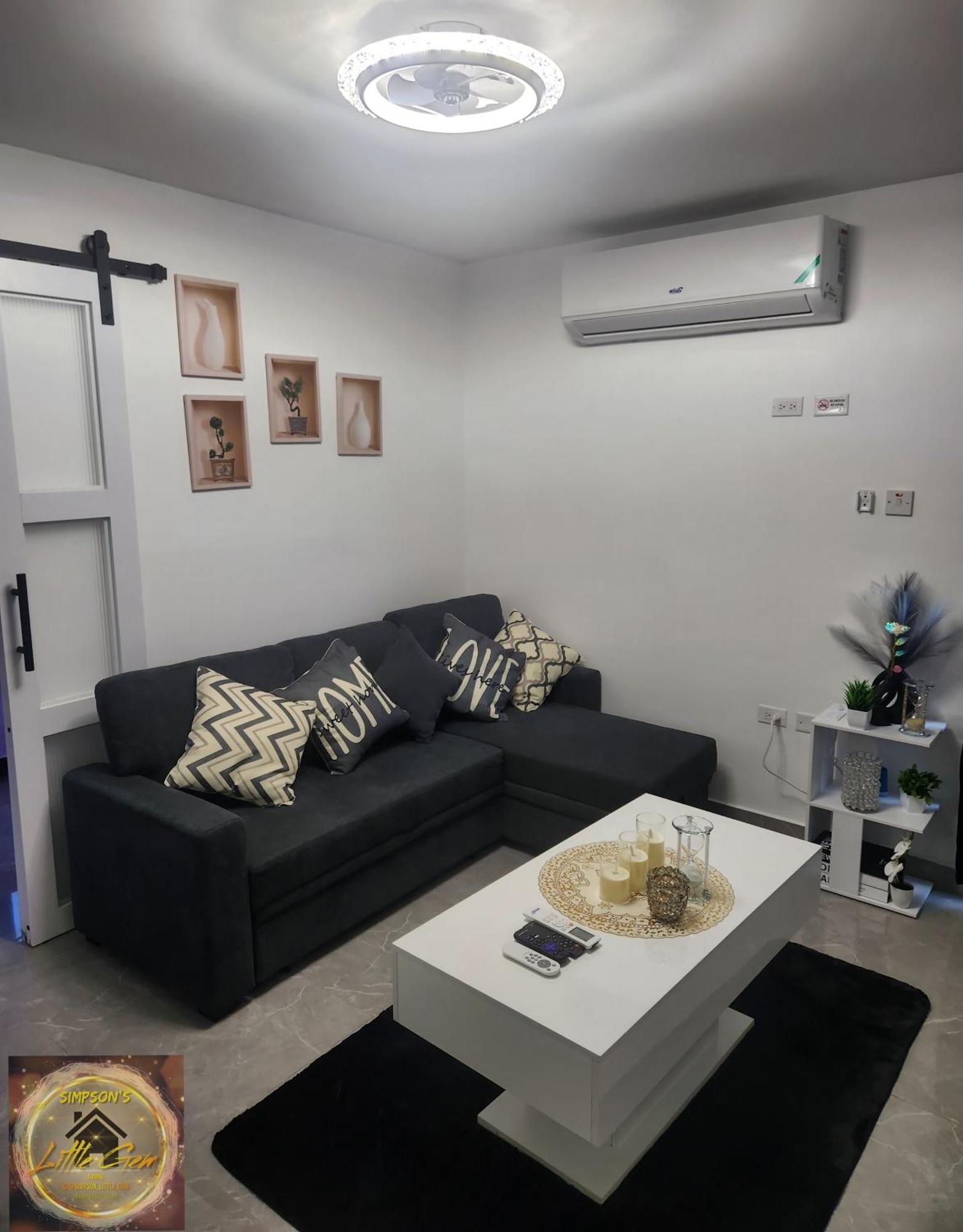 Simpson'S Little Gem Apartman Kingston Kültér fotó