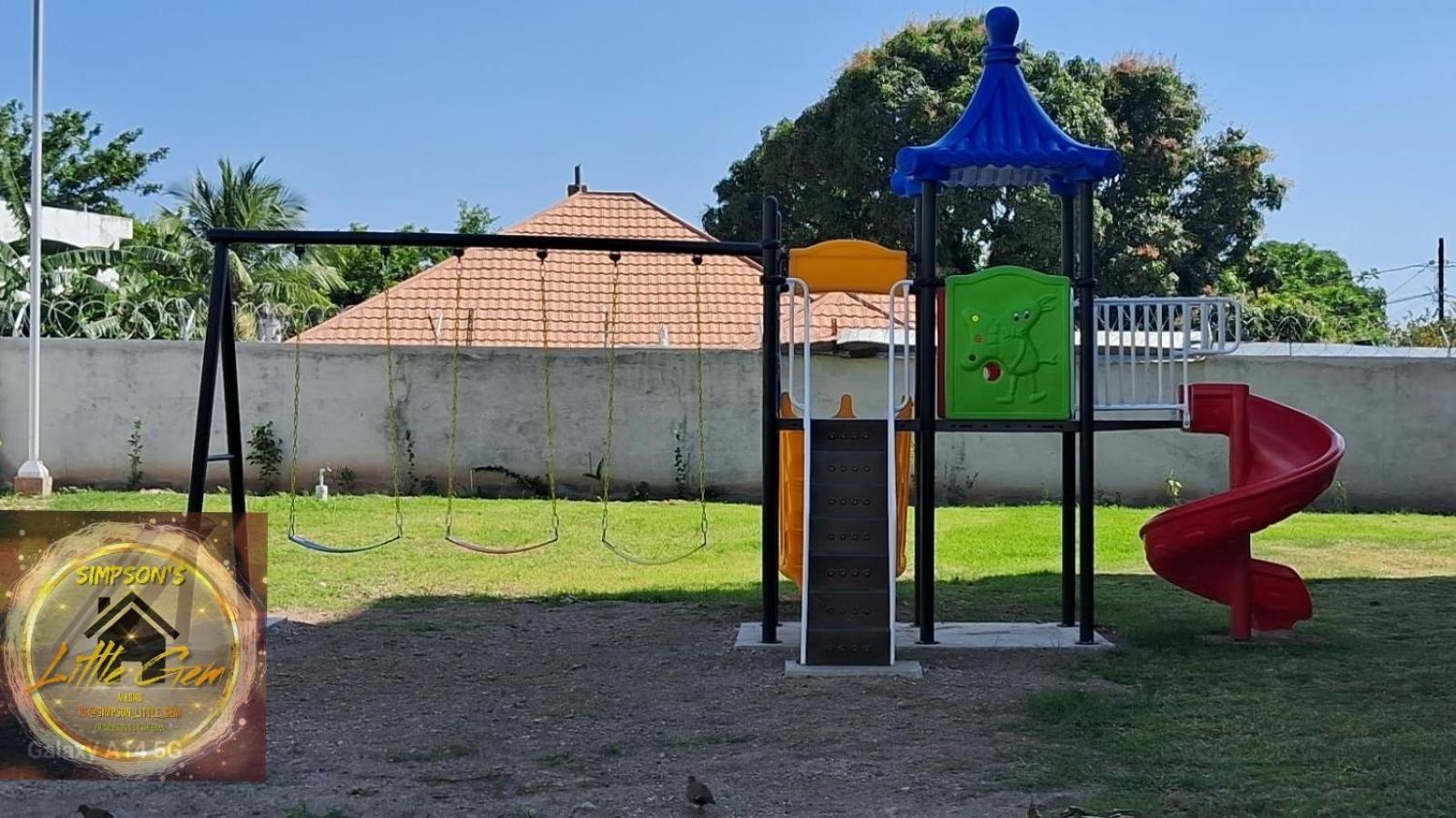 Simpson'S Little Gem Apartman Kingston Kültér fotó